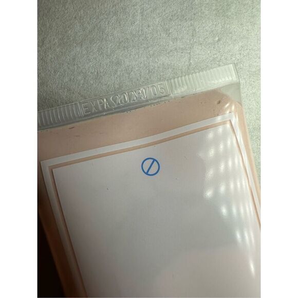 Kate Somerville EradiKate™ 3% Sulfur Daily Foaming Cleanser 120ml/4oz - Picture 4 of 8